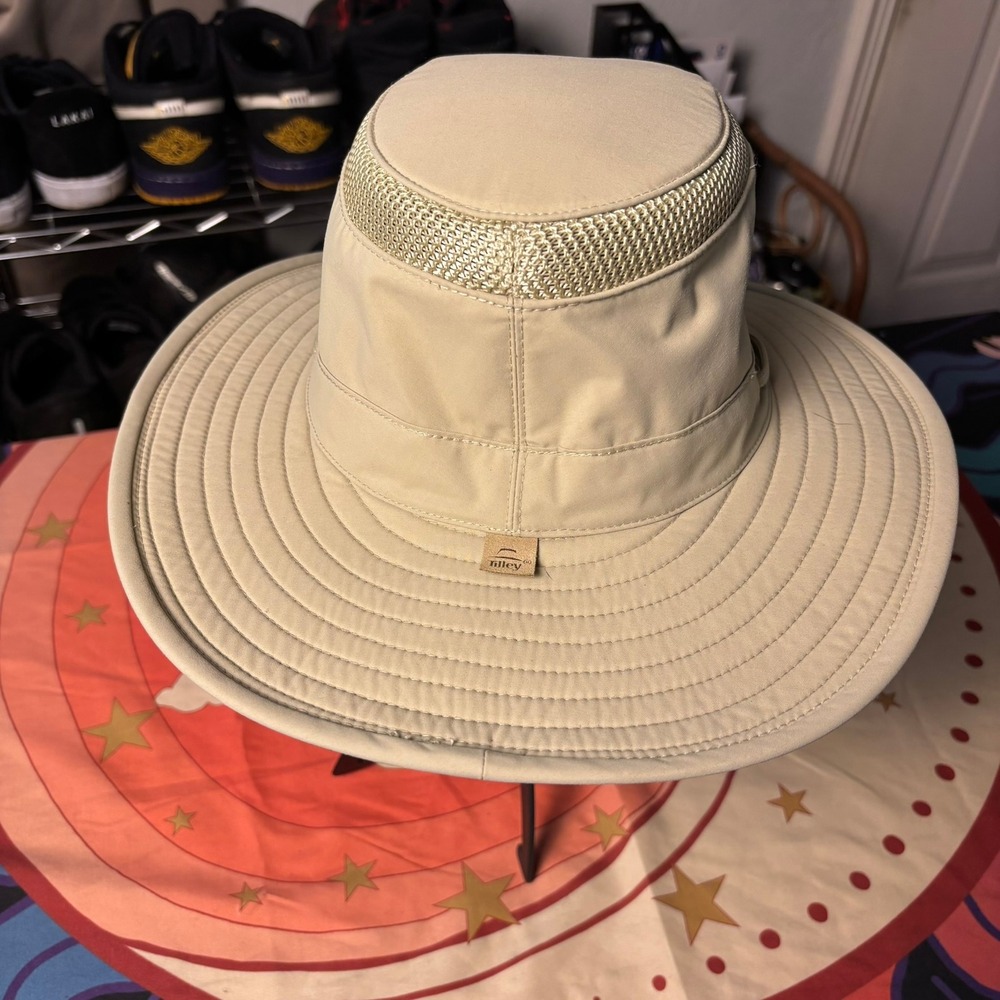 Tilley Endurables Airflo Khaki Tan Nylon Mesh Sun Hat Hiking Fishing Wide Brim